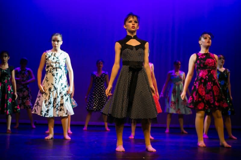 Contemporary classes in Woking